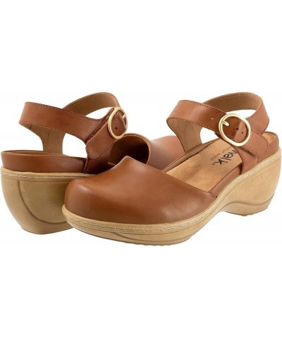 Women's Mabelle Clog, Luggage, 7 7.5 Luggage $58.01 Mules & Clogs