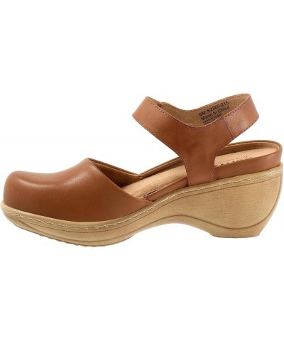 Women's Mabelle Clog, Luggage, 7 7.5 Luggage $58.01 Mules & Clogs