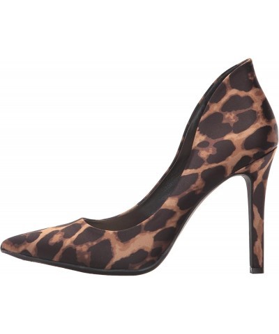 Women's Cambredge Pointed Toe Pump Natural Leopard Print $27.43 Pumps