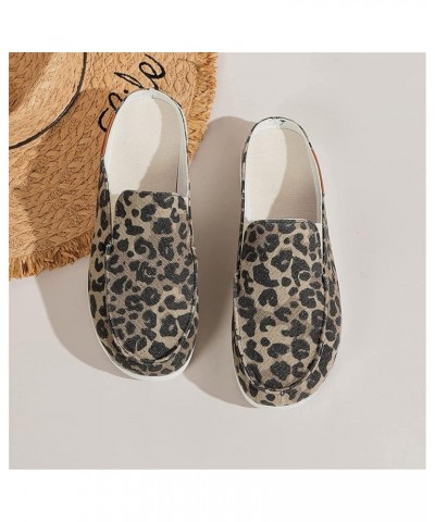 Women's Garden Clogs Sandals Casual Flats Canvas Slippers Slip on Mules Sneakers Loafer Shoes Summer Indoor Outdoor Anti-Slip...